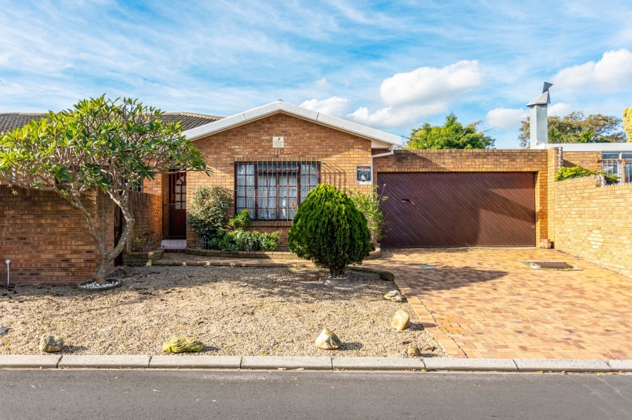 3 Bedroom Property for Sale in Amandelsig Western Cape